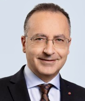 Pr. a.c Alfred NEEMAN